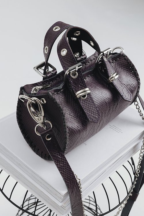 Unstoppable barrel bag dark plum