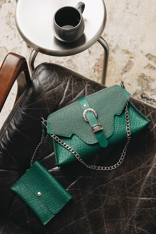 Go your own way forest green nickel