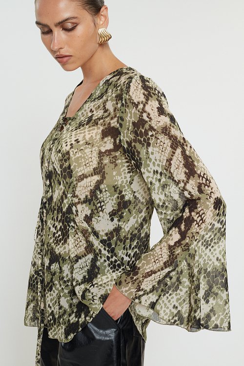 Estelle shirt olive snake
