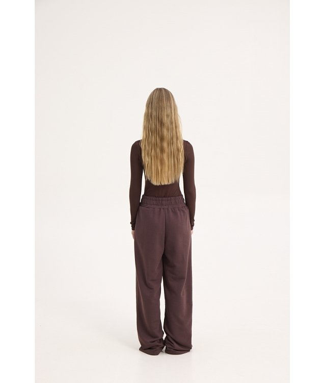 Zen sweatpants brown