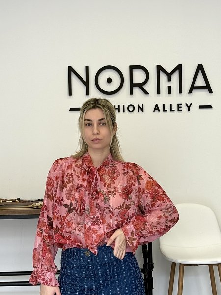 Soft rose shirt