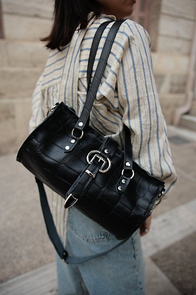Endlessly barrel bag black
