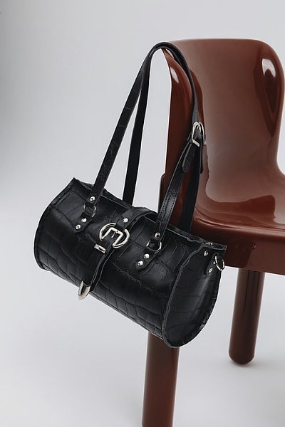 Endlessly barrel bag black